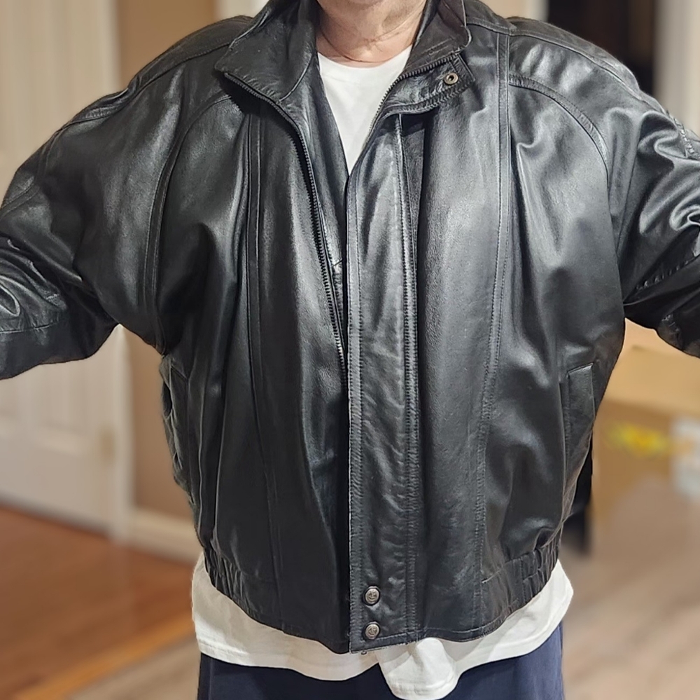 Leather Jacket - Picture 6 of 8